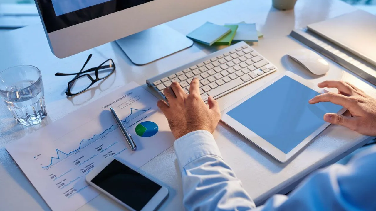 Más Allá del Logo: El Poder de un Sistema de Diseño Coherente.